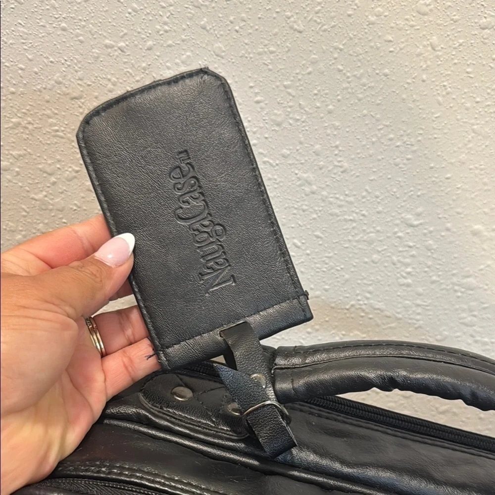 Black Leather Laptop Bag with Sturdy Handle and Flap Closure